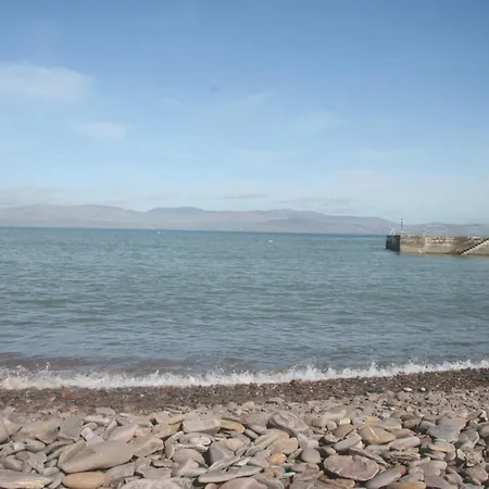 بيت للعطل Tigh Cladach